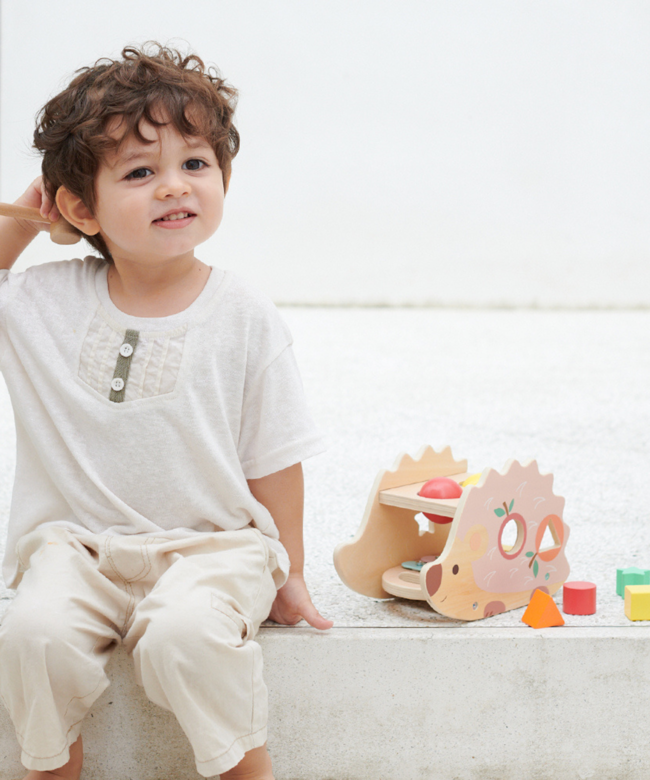Hedgehog Pounding Bench
