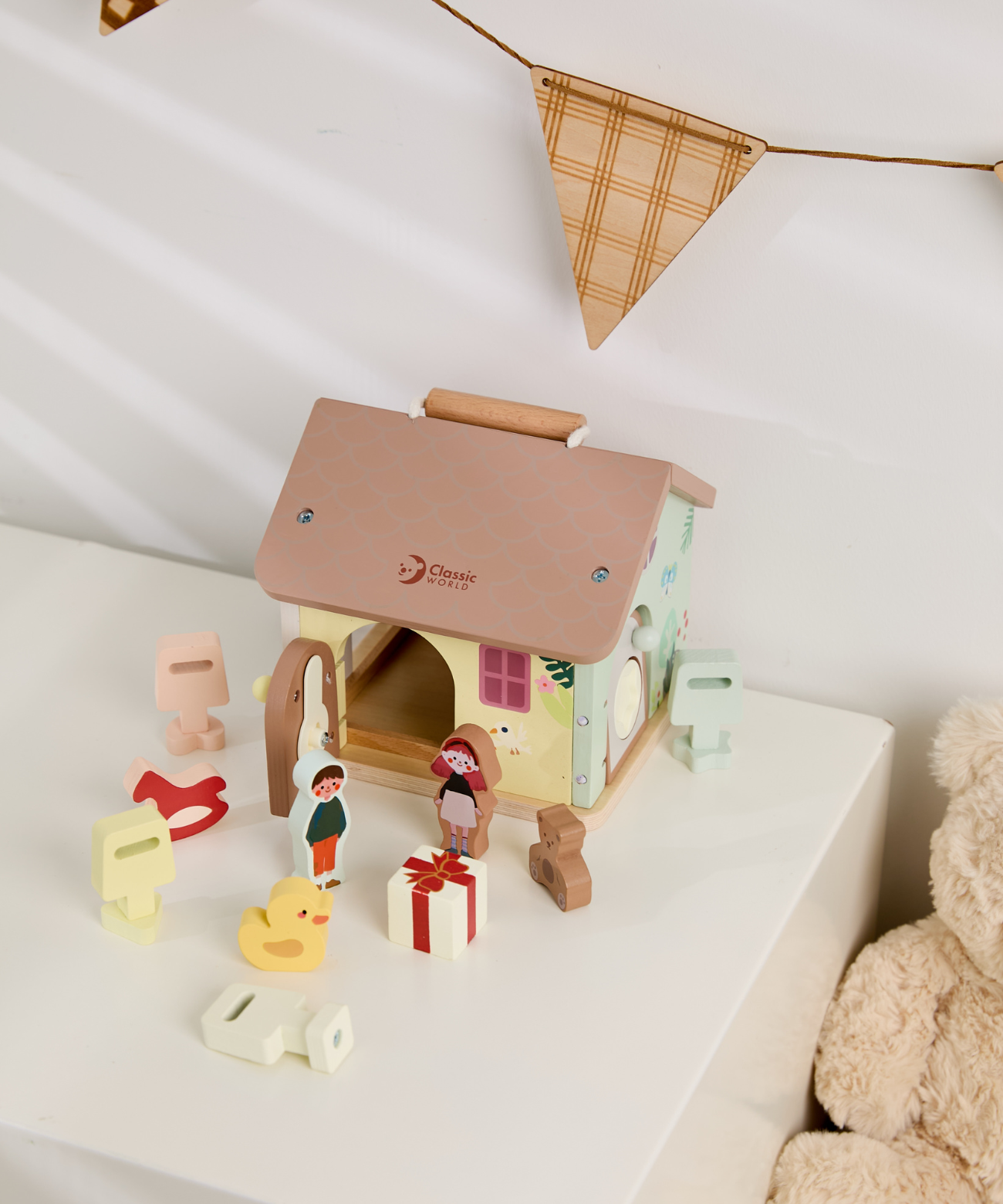 Wooden Locking House