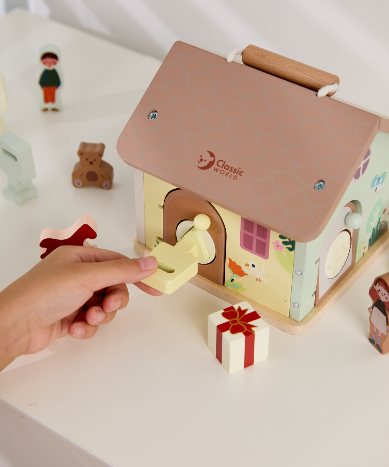 Wooden Locking House