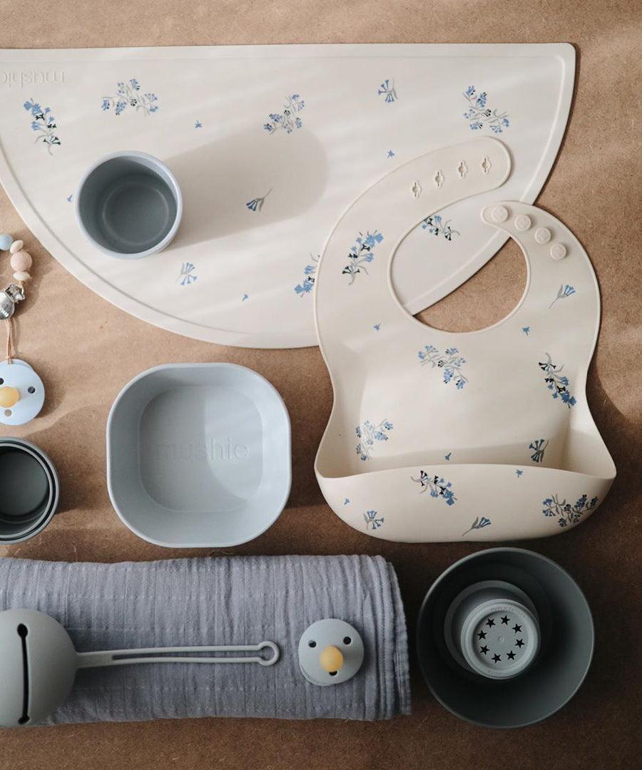 Printed Mushie Silicone Bib Singapore Lilac Flowers